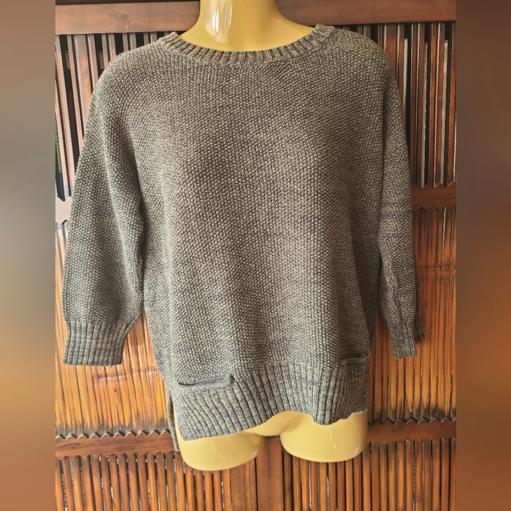 Romeo and Juliet Couture Green/Black Heather Sweater sz M